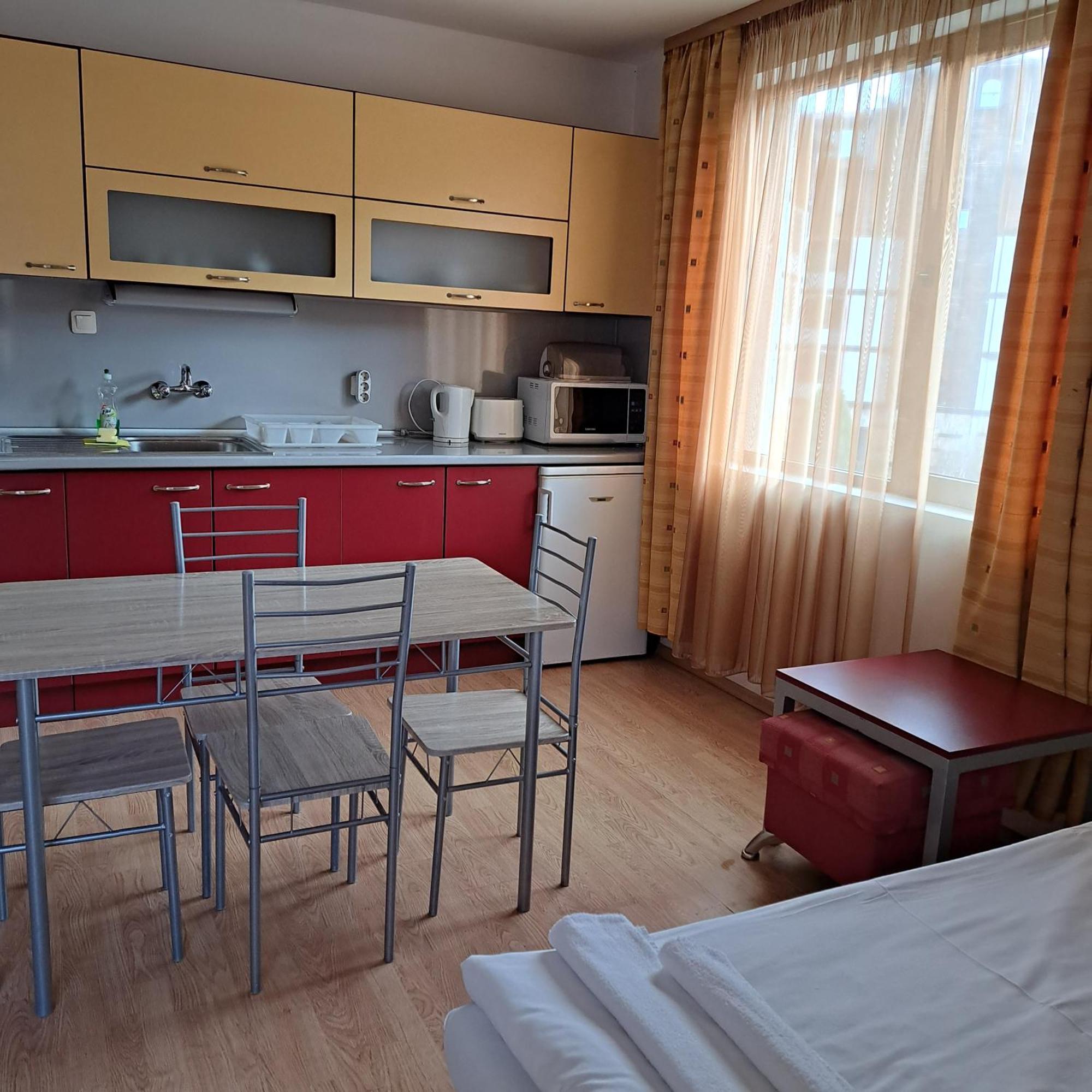Todorini Kuli Apartments Bansko Quarto foto